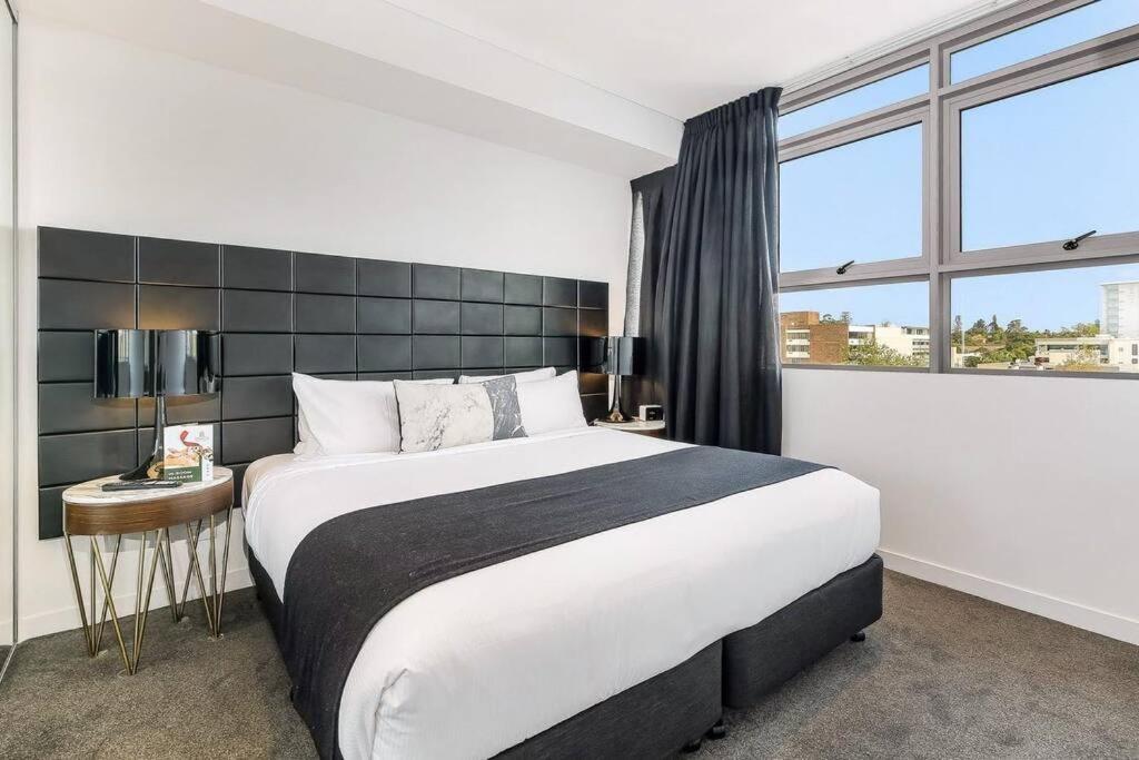 Apartment Chatswood Cbd 2br L Balcony L Parking L Office Sydney