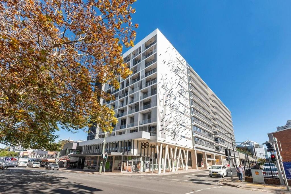 Chatswood Cbd 2br L Balcony L Parking L Office Apartment Sydney